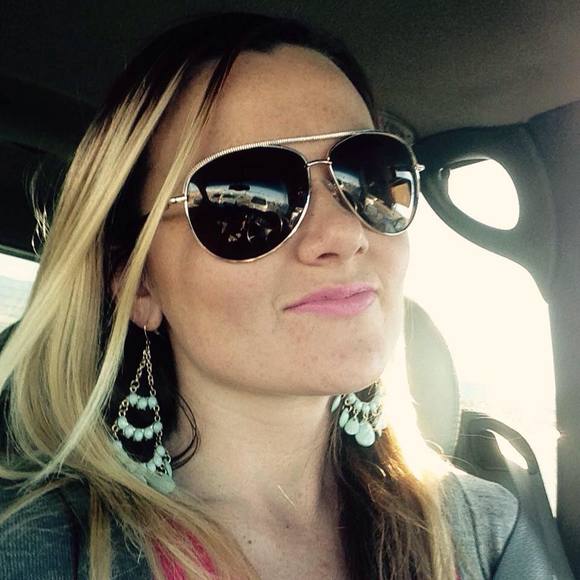 Meet your Posher, Christine - Picture 1 of 1